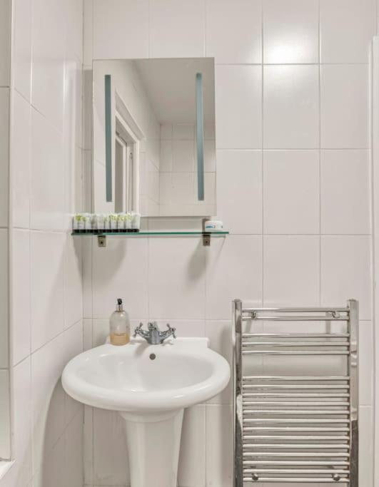 Apartment In Shoreditch/ Old St Лондон Екстериор снимка