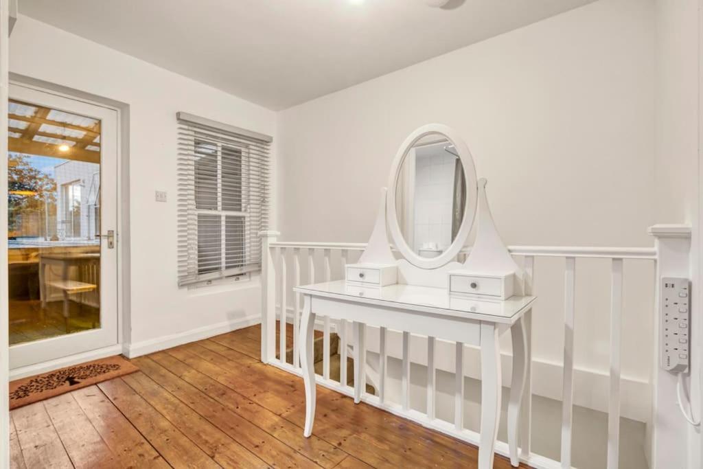 Apartment In Shoreditch/ Old St Лондон Екстериор снимка